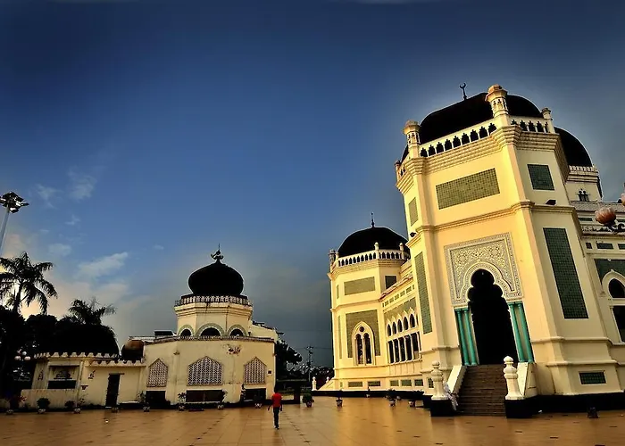 Hotel Madani Medan - Syariah Hotel