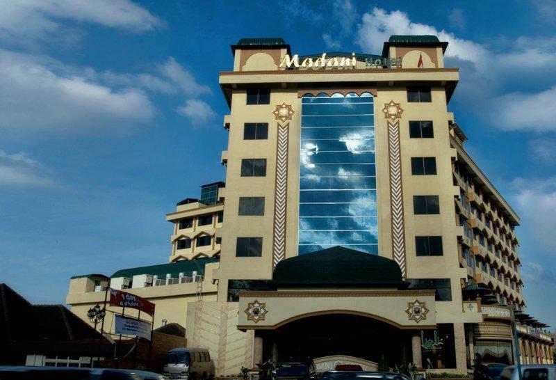 Hotel Madani - Syariah Medan